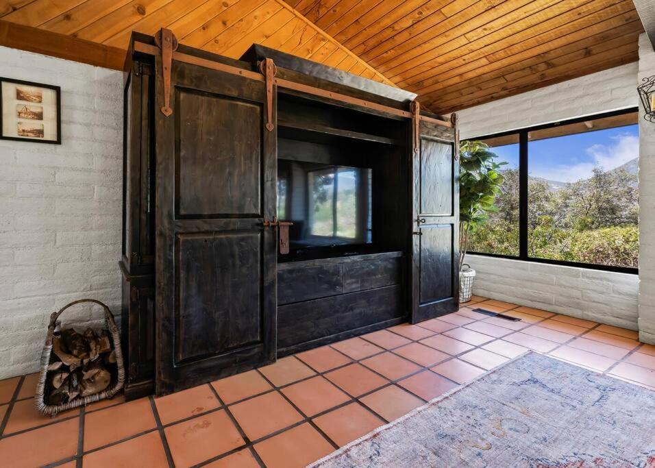 Scenic Spanish Rancho - Breathtaking Views Три-Риверс Экстерьер фото